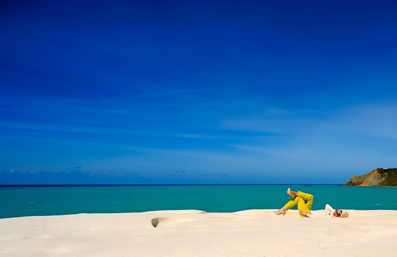 ‘Un linguaggio diverso è una diversa visione' 1 - Premium Photo from Milette Raats - Just $1275! Shop now at Milette Raats