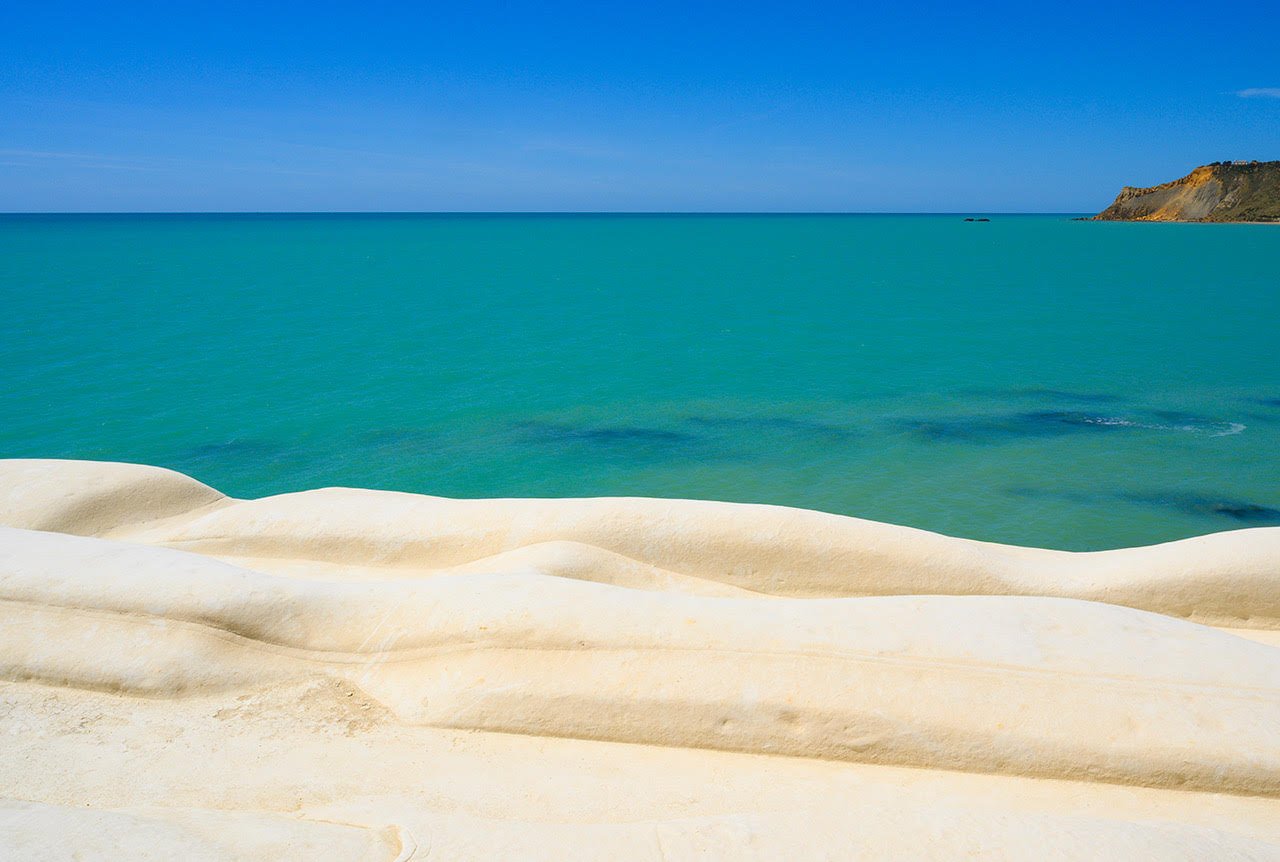 ‘Un linguaggio diverso è una diversa visione' 6 - Premium Photo from Milette Raats - Just $1275! Shop now at Milette Raats